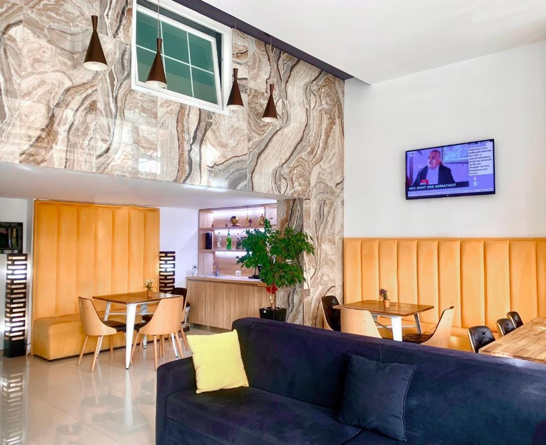 Park Hotel Tirana Yzberishti Exteriér fotografie